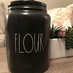 Rae dunn flour canister